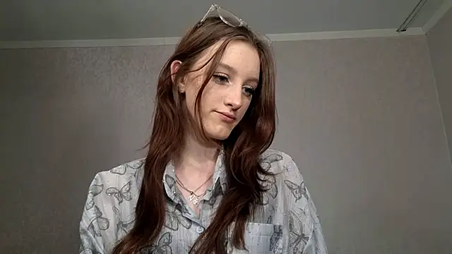 Snapshot of LisaBoddy chatting on December 16, 2025, 1:04 pm LisaBoddy online show from December 16, 2025, 1:04 pm