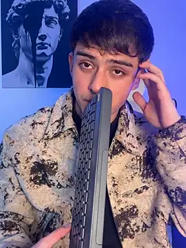 lian fooxx online show from February 11, 2026, 3:17 am