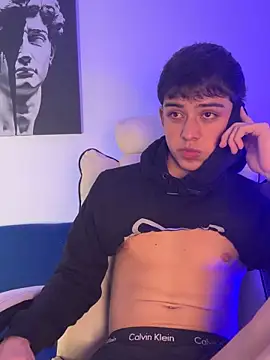 lian fooxx online show from February 13, 2026, 3:17 am