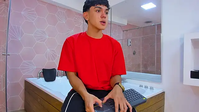  TaylorBlack online show from March 1, 2026, 11:43 am