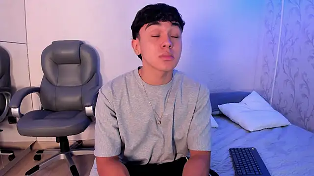  TaylorBlack online show from February 19, 2026, 11:40 am