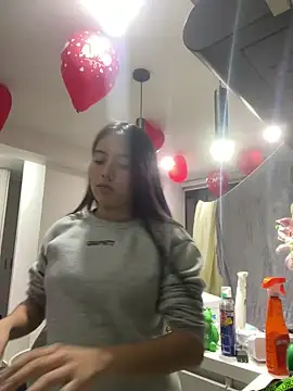 vanesita  online show from February 6, 2026, 2:51 am