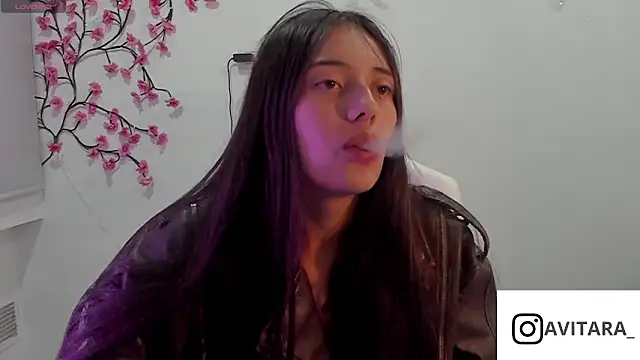 Snapshot of vanesita_ chatting on April 29, 2026, 2:27 am vanesita online show from April 29, 2026, 2:27 am