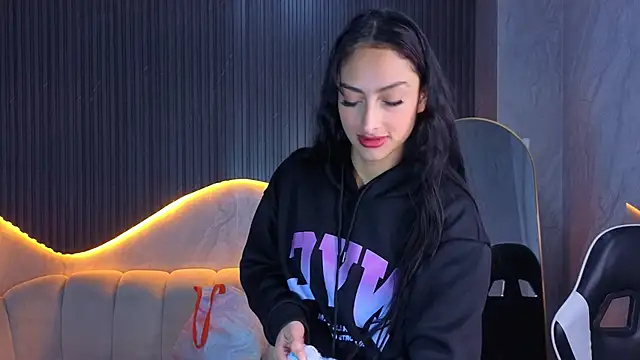 Tifany Tx online show from February 26, 2026, 12:27 pm