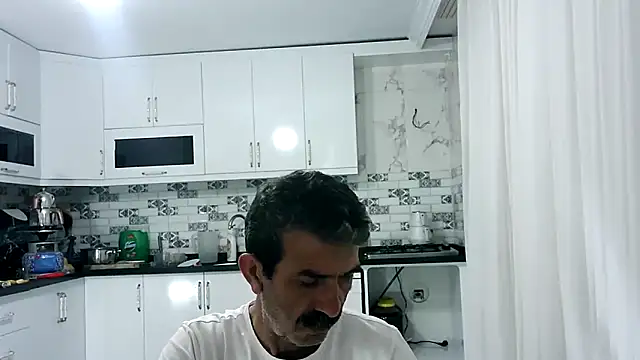 Snapshot of kobra21turki chatting on April 28, 2026, 10:03 pm kobra21turki online show from April 28, 2026, 10:03 pm