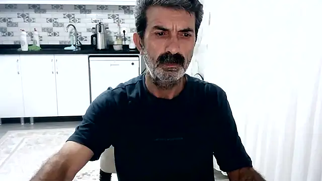 Snapshot of kobra21turki chatting on June 3, 2026, 8:02 pm kobra21turki online show from June 3, 2026, 8:02 pm