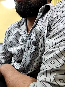 bnglrboy0886 online show from March 4, 2026, 2:08 am