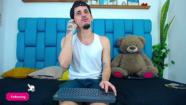 boy Dirty X online show from April 19, 2026, 5:19 am