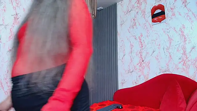 Snapshot of Helenna_Rose chatting on February 11, 2026, 3:34 pm Helenna Rose online show from February 11, 2026, 3:34 pm