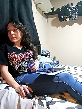 riquimona online show from February 2, 2026, 11:48 pm