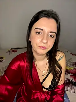 MinaSolenne online show from December 19, 2025, 5:15 pm