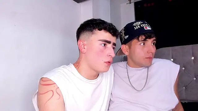 naughtysalomon   online show from March 14, 2026, 12:27 am