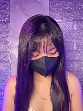 Snapshot of ___KARA___ chatting on December 16, 2025, 7:56 am KARA online show from December 16, 2025, 7:56 am