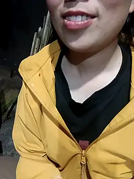 Chloe-ee online show from March 8, 2026, 1:55 am