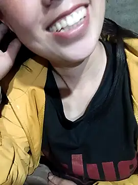 Chloe-ee online show from March 8, 2026, 2:04 am