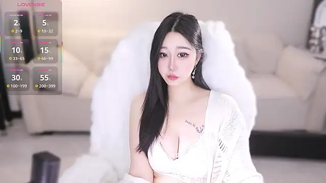 zaozao  online show from December 22, 2025, 6:35 am