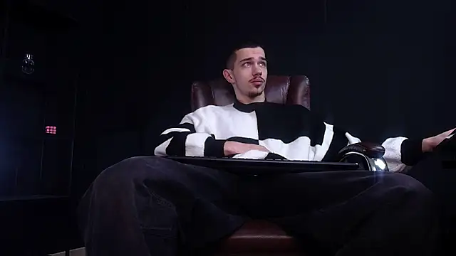 KaydenDrew online show from January 19, 2026, 5:11 am