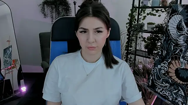 DiRosie online show from April 19, 2026, 8:15 am