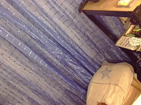 Snapshot of karriemae69 chatting on December 18, 2025, 3:49 pm karriemae69 online show from December 18, 2025, 3:49 pm