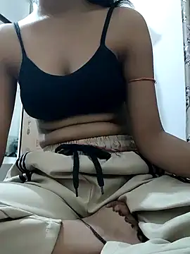 mayrakhan11 online show from February 25, 2026, 5:13 pm