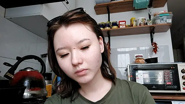 VelmaMaasch online show from March 6, 2026, 5:57 am