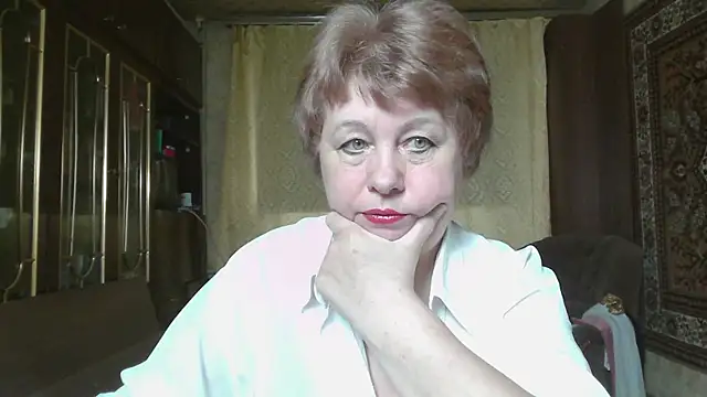 Snapshot of Casey_peach chatting on June 27, 2026, 4:29 am Casey peach online show from June 27, 2026, 4:29 am