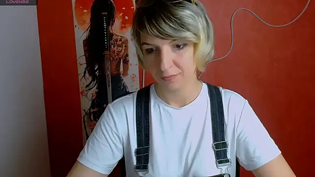 Snapshot of Lana_Foxyy chatting on May 8, 2026, 4:00 pm Lana Foxyy online show from May 8, 2026, 4:00 pm