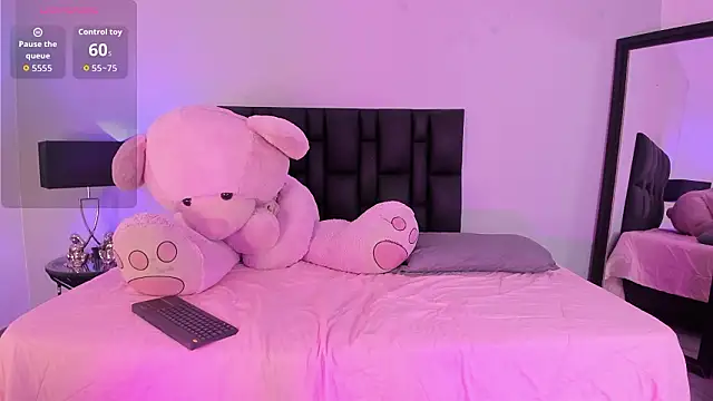 Kloebaby  online show from March 3, 2026, 8:49 pm