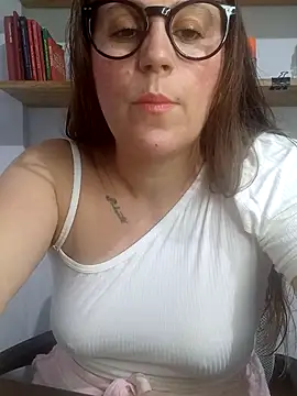 SofiEsteves online show from February 21, 2026, 6:54 pm