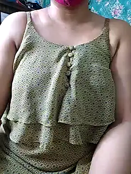 Snapshot of Jenna_8008 chatting on December 17, 2025, 6:35 pm Jenna 8008 online show from December 17, 2025, 6:35 pm