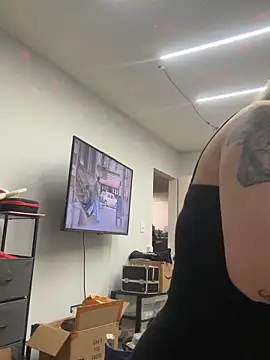 Snapshot of lindzybella chatting on March 27, 2026, 2:20 am lindzybella online show from March 27, 2026, 2:20 am