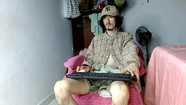 sk8-boy online show from April 5, 2026, 2:46 pm