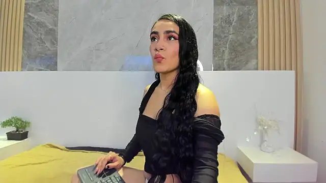 Snapshot of PamelaRed_ chatting on January 15, 2026, 7:39 pm PamelaRed online show from January 15, 2026, 7:39 pm