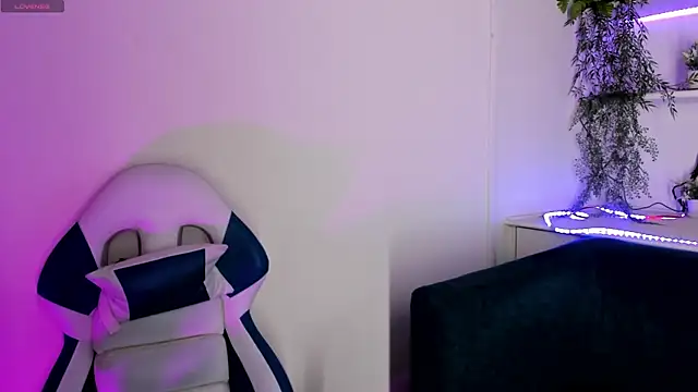 morgana white online show from April 18, 2026, 11:12 am