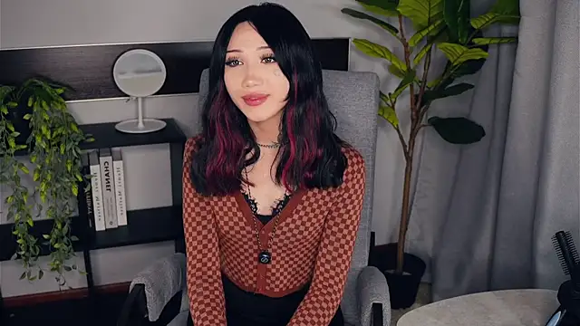 KendraBorland online show from December 17, 2025, 2:55 pm