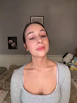 ChiaraSommer online show from April 19, 2026, 4:30 pm