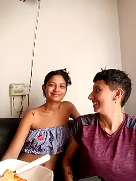 Mei and Gaby online show from March 10, 2026, 4:44 pm