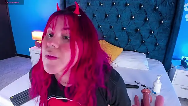 Issa Clark01 online show from March 12, 2026, 12:27 am