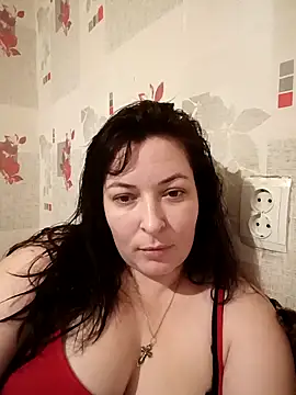 Snapshot of Rosalie31 chatting on December 17, 2025, 5:18 pm Rosalie31 online show from December 17, 2025, 5:18 pm