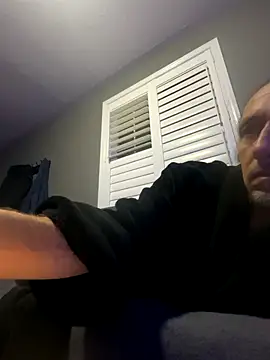 greeneyed81 online show from December 17, 2025, 7:24 am