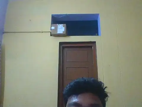 Snapshot of LUSTBOY4321 chatting on February 22, 2026, 10:39 am LUSTBOY4321 online show from February 22, 2026, 10:39 am