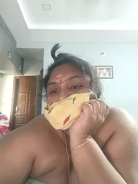 Snapshot of Telugumistress chatting on May 5, 2026, 6:27 am Telugumistress online show from May 5, 2026, 6:27 am