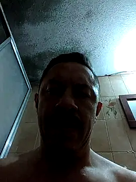 L hotcream online show from April 19, 2026, 6:21 pm