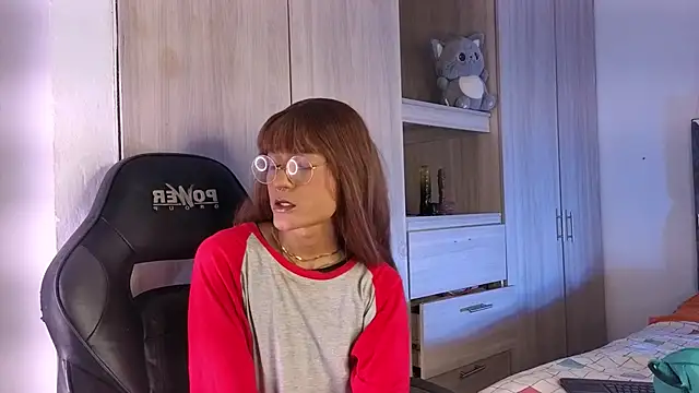 tiffanyy 777 online show from March 30, 2026, 6:53 pm