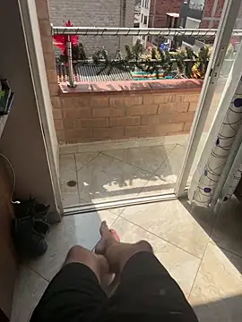 Snapshot of Vergacorta0111 chatting on December 17, 2025, 3:39 pm Vergacorta0111 online show from December 17, 2025, 3:39 pm