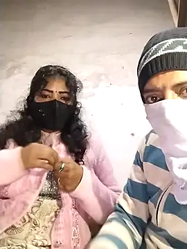 salonihotvideo online show from December 19, 2025, 5:43 am