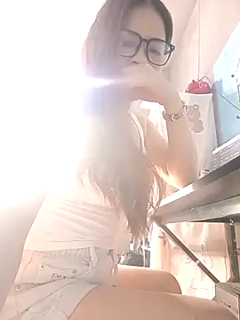 lanahotvn online show from April 25, 2026, 9:34 am