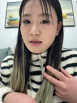 chunxiaoquqn online show from January 6, 2026, 5:17 pm