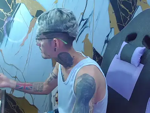 Snapshot of Boy_tatto77 chatting on February 12, 2026, 6:51 pm Boy tatto77 online show from February 12, 2026, 6:51 pm