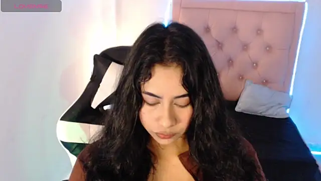 Snapshot of Olivia_gray69 chatting on July 23, 2026, 7:05 am Olivia gray69 online show from July 23, 2026, 7:05 am